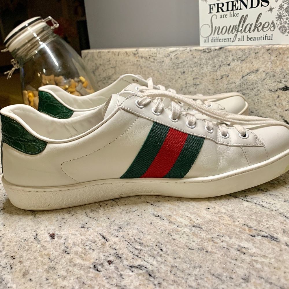 Mens "Ace" Gucci Shoes (Size 11)